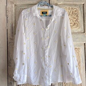 Anthropologie Maeve Classic Button-down with Embroidered Flowers /1X/